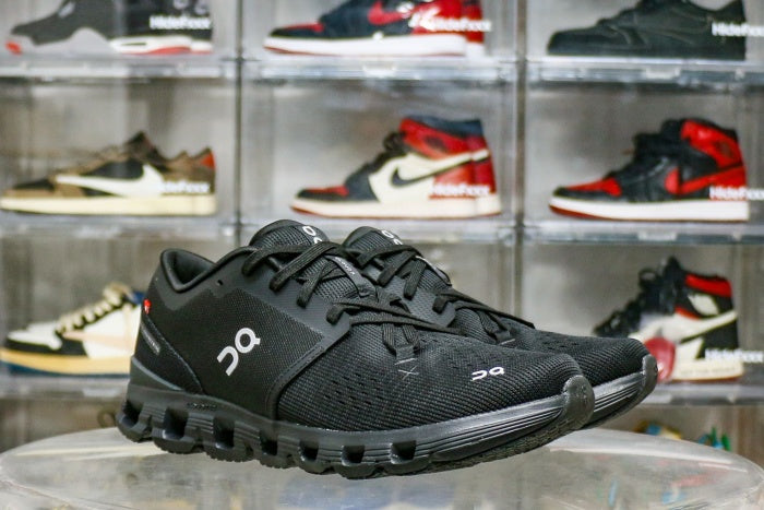 On Cloud X 4 Sneaker Triple Black