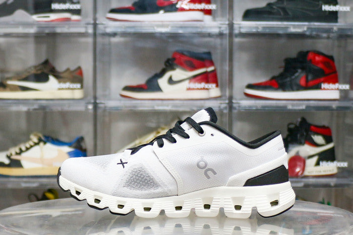 On Cloud X 3 Ivory Black