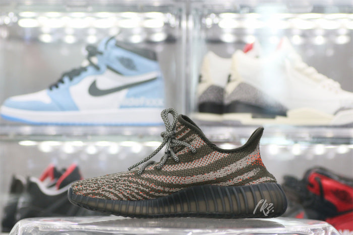 Yeezy Boost 350 V2 Carbon Beluga 2023