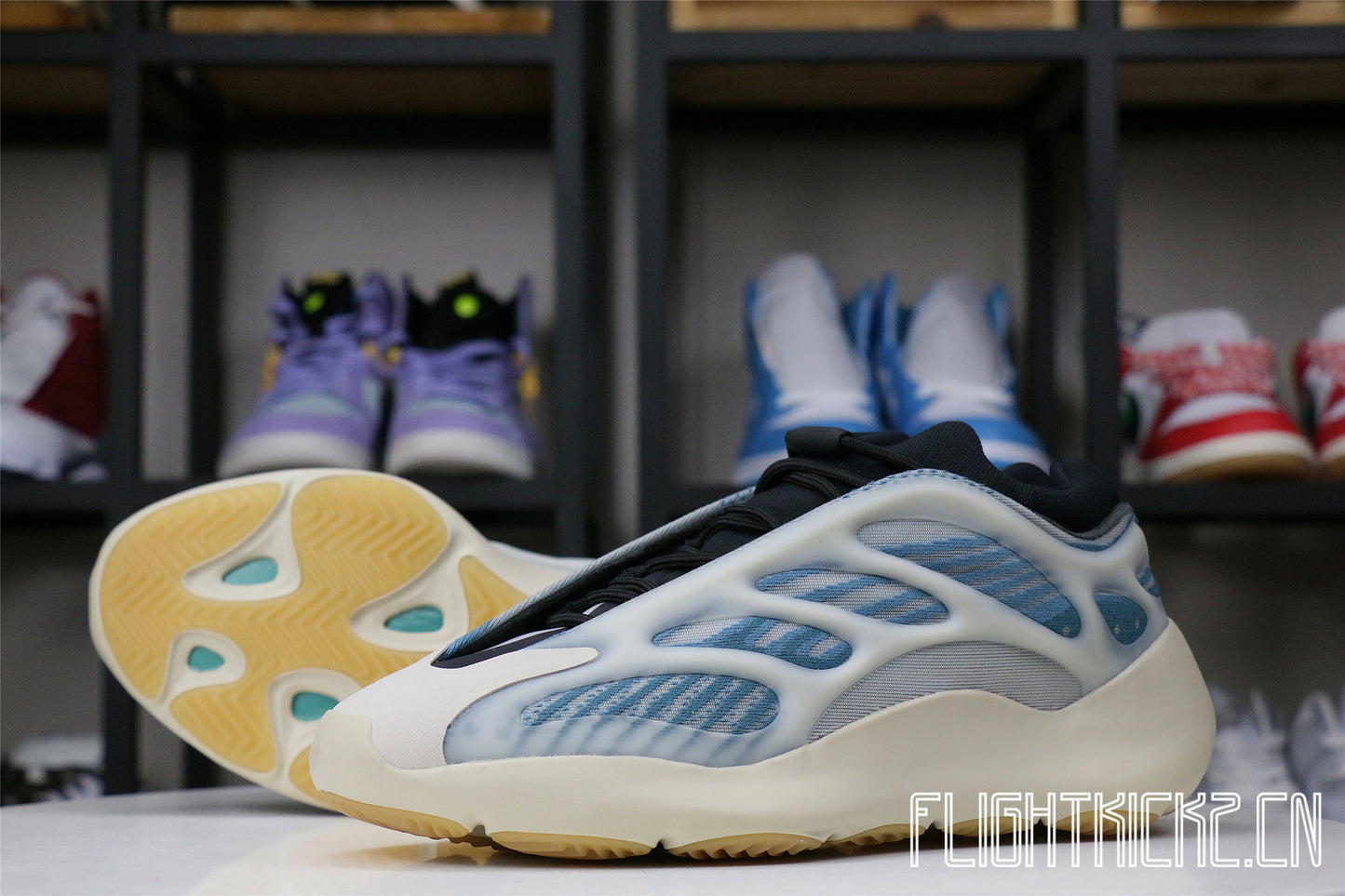 Yeezy 700 v3 “Kyanite” 2021