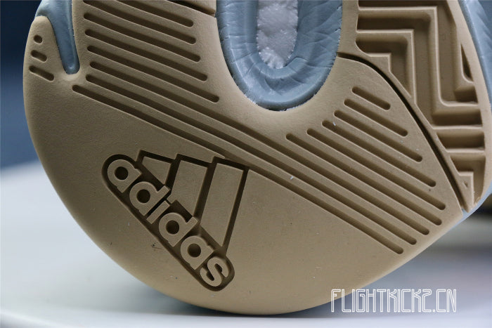 Yeezy Boost 700 Carbon Blue 2020