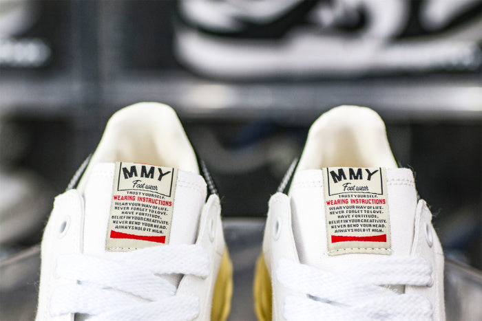 MaisOn Margiel@ Yasuhir0 chunky rubber sole white sneakers