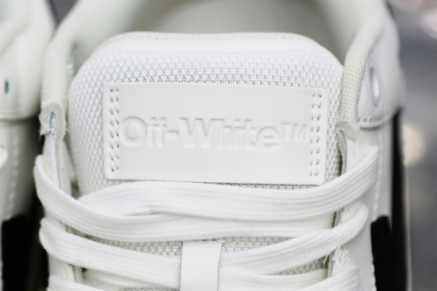 OFF-WHITE White & Black 'Out Of Office' Sneakers