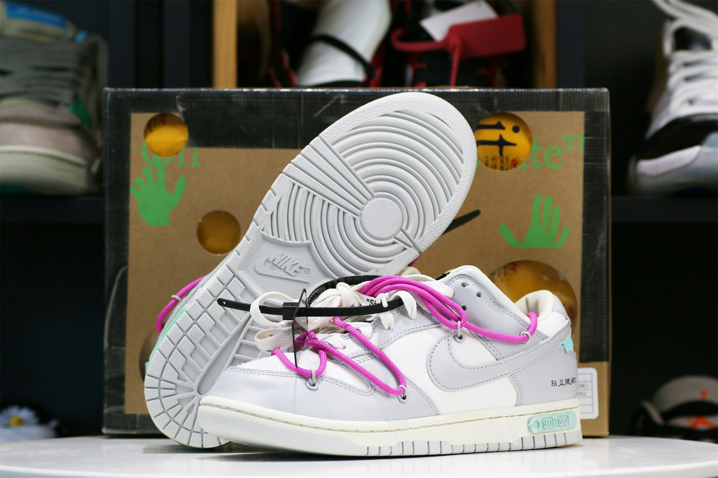 Nike Dunk Low Off-White Lot 30