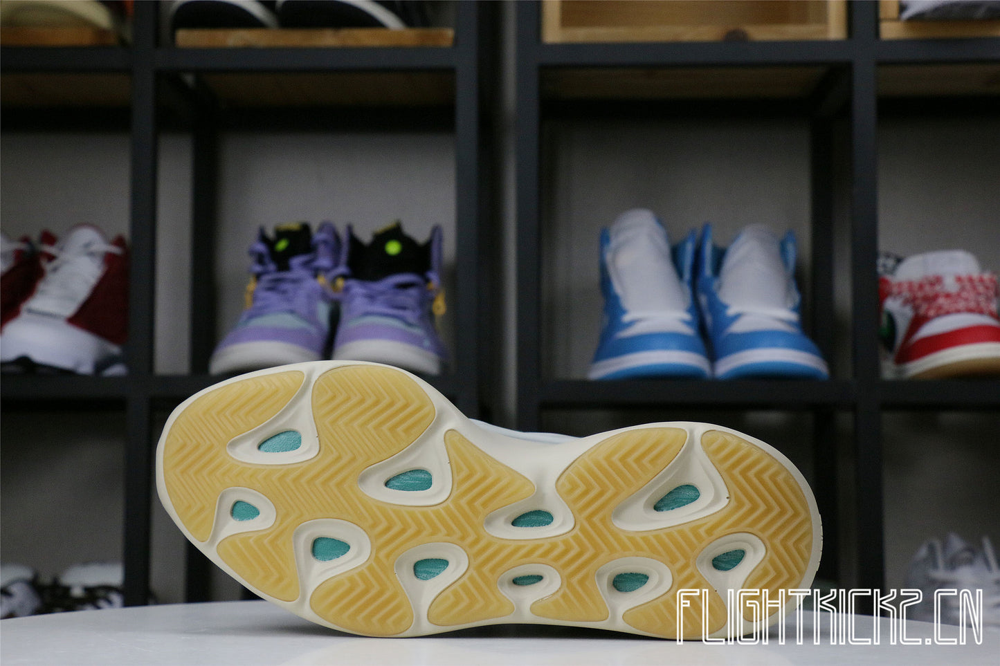 Yeezy 700 v3 “Kyanite” 2021