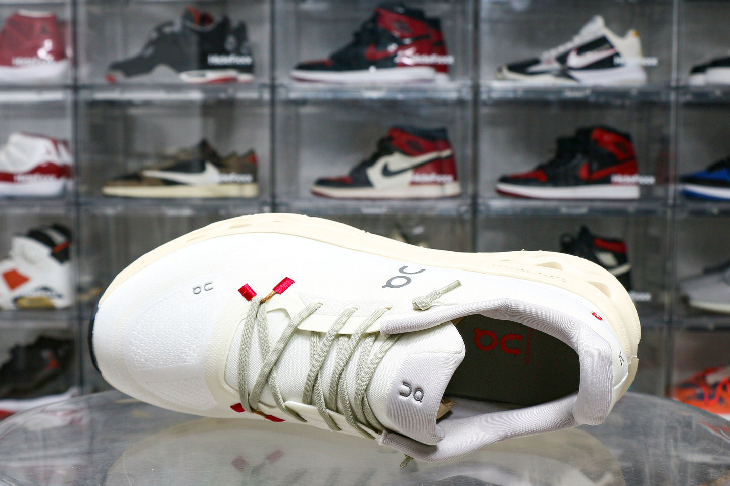 On Running Cloudtilt Sand Cream