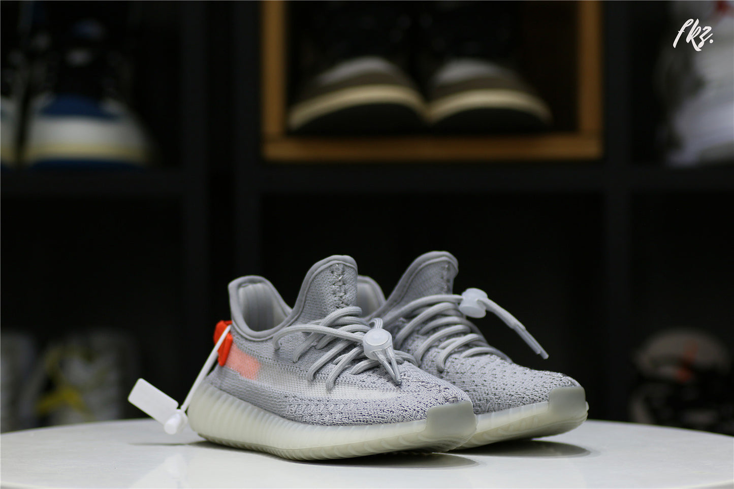 Yeezy 350 Boost Tail Light Kid (Ln5 A1)