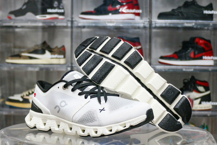 On Cloud X 3 Ivory Black