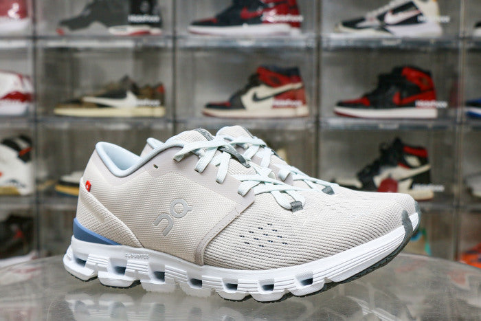 On Running Cloud X 4 Silver Chambray