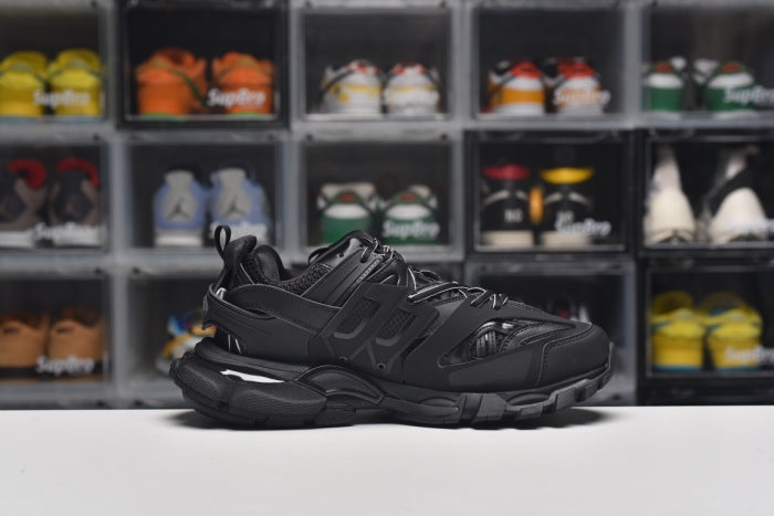 Balenciag* Tess S. Gomma Trek Sneaker