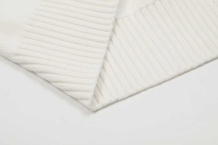 Am1 2024SS classic white jacquard big heart turtleneck sweater