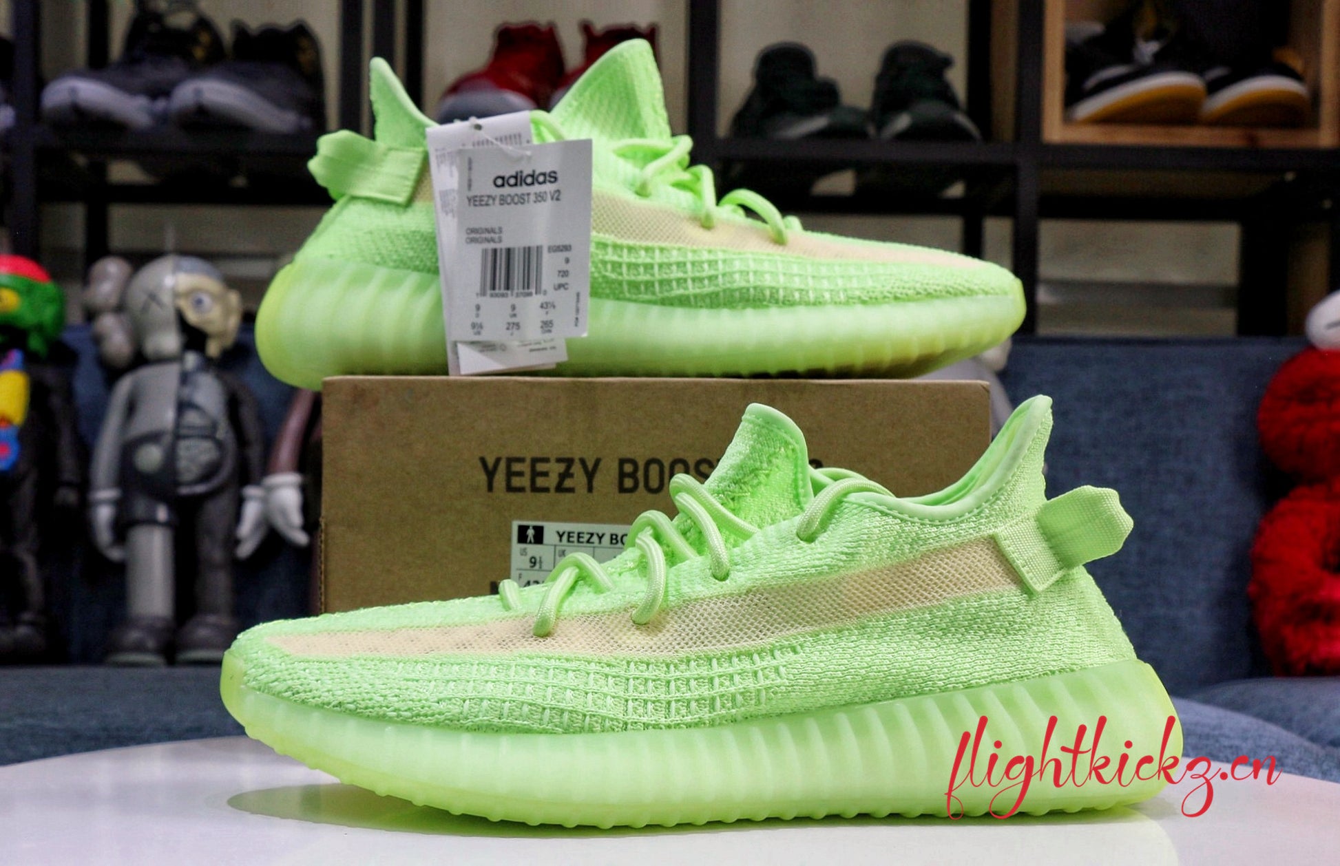 Yeezy Boost 350 V2 Glow In The Dark （Ln5 A1)