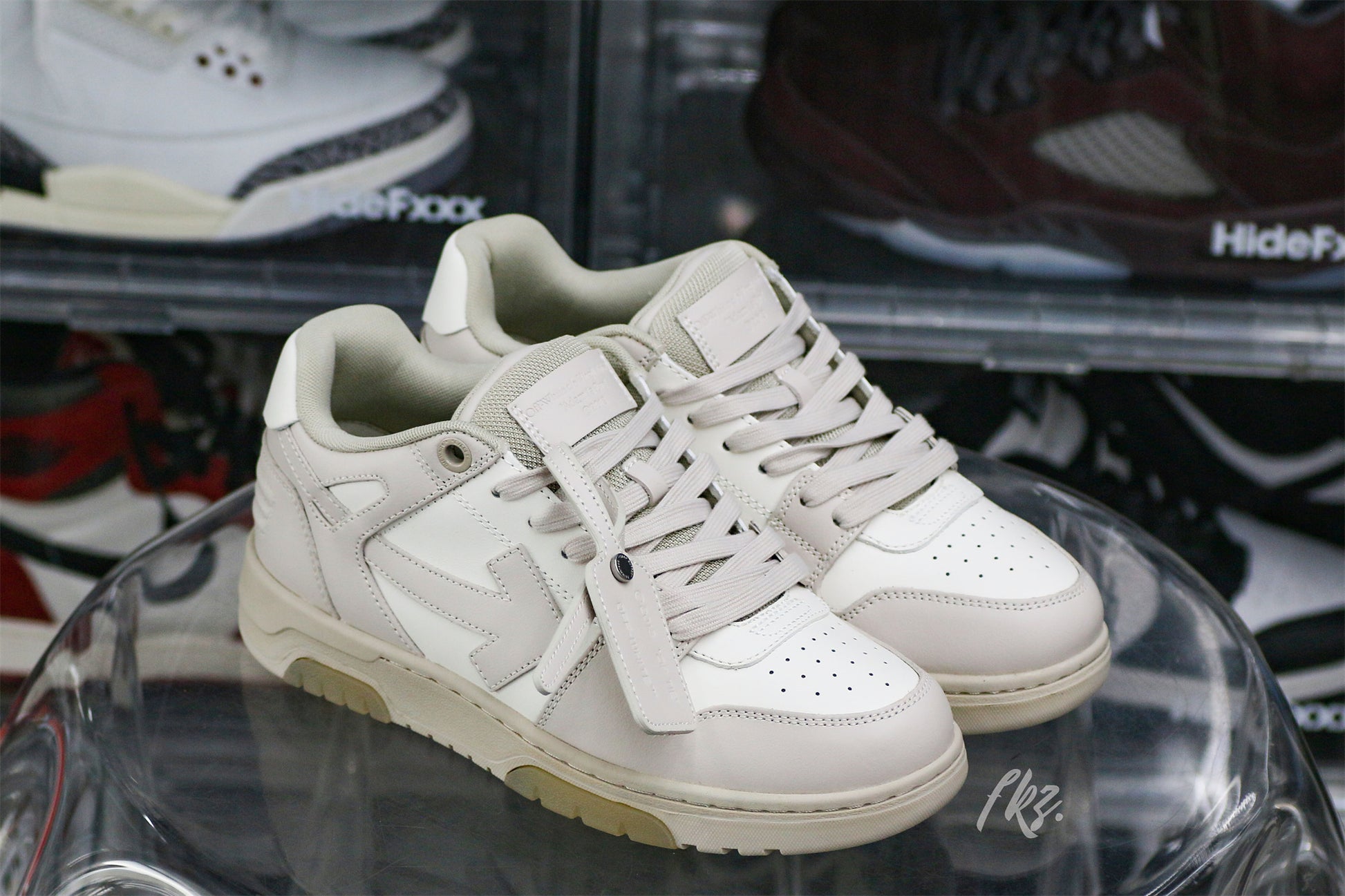 Off-White White & Beige 'Out Of Office' Sneakers
