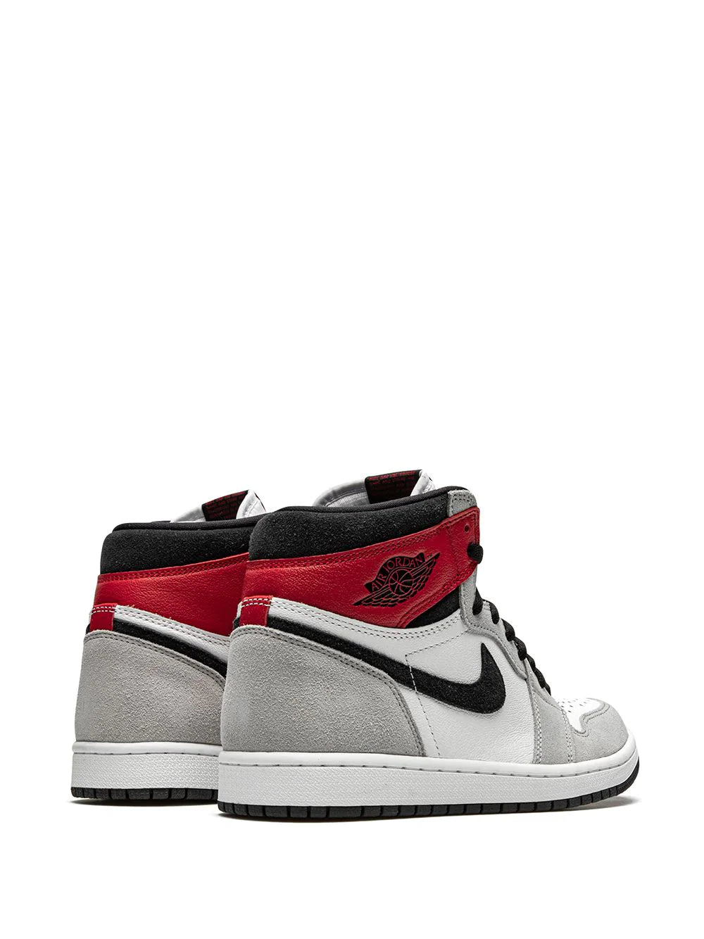 Air Jordan 1 Retro High OG “Light Smoke Grey”