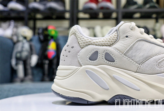 Yeezy Boost 700 Analog 2019