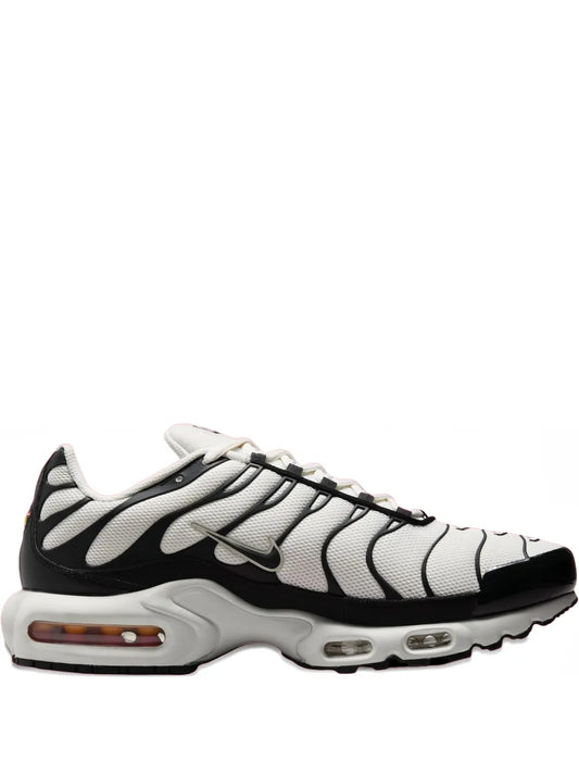 Nike Air Max Plus "Panda" sneakers