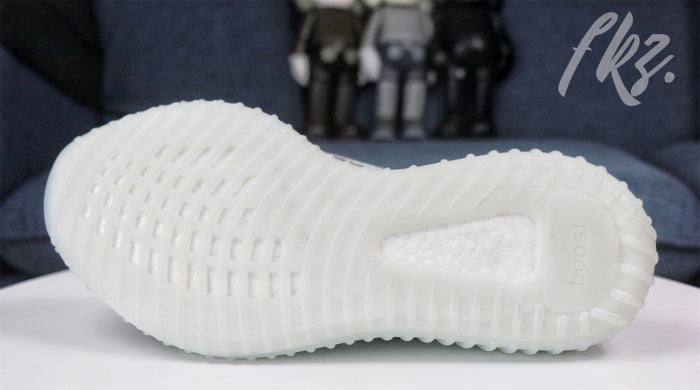 Yeezy 350 Boost V2 Blue Tint 2017 (LN5 A1)