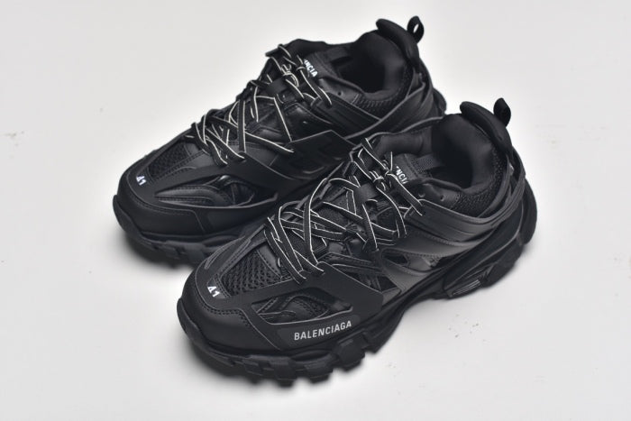 Balenciag* Tess S. Gomma Trek Sneaker