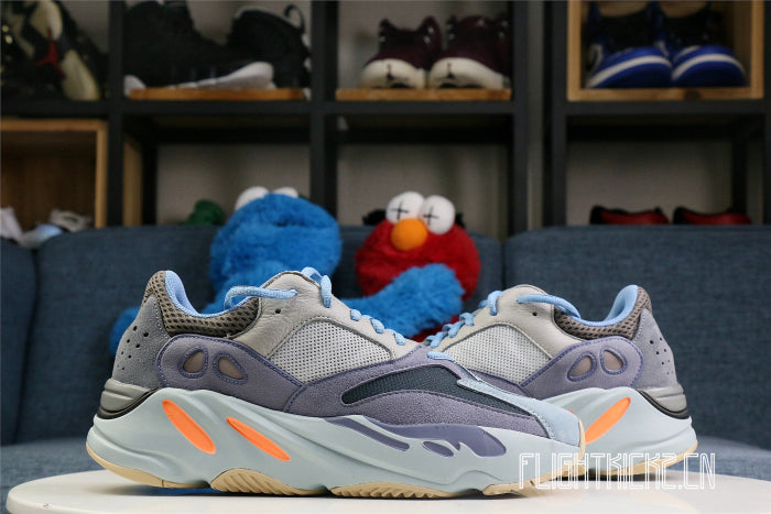 Yeezy Boost 700 Carbon Blue 2020