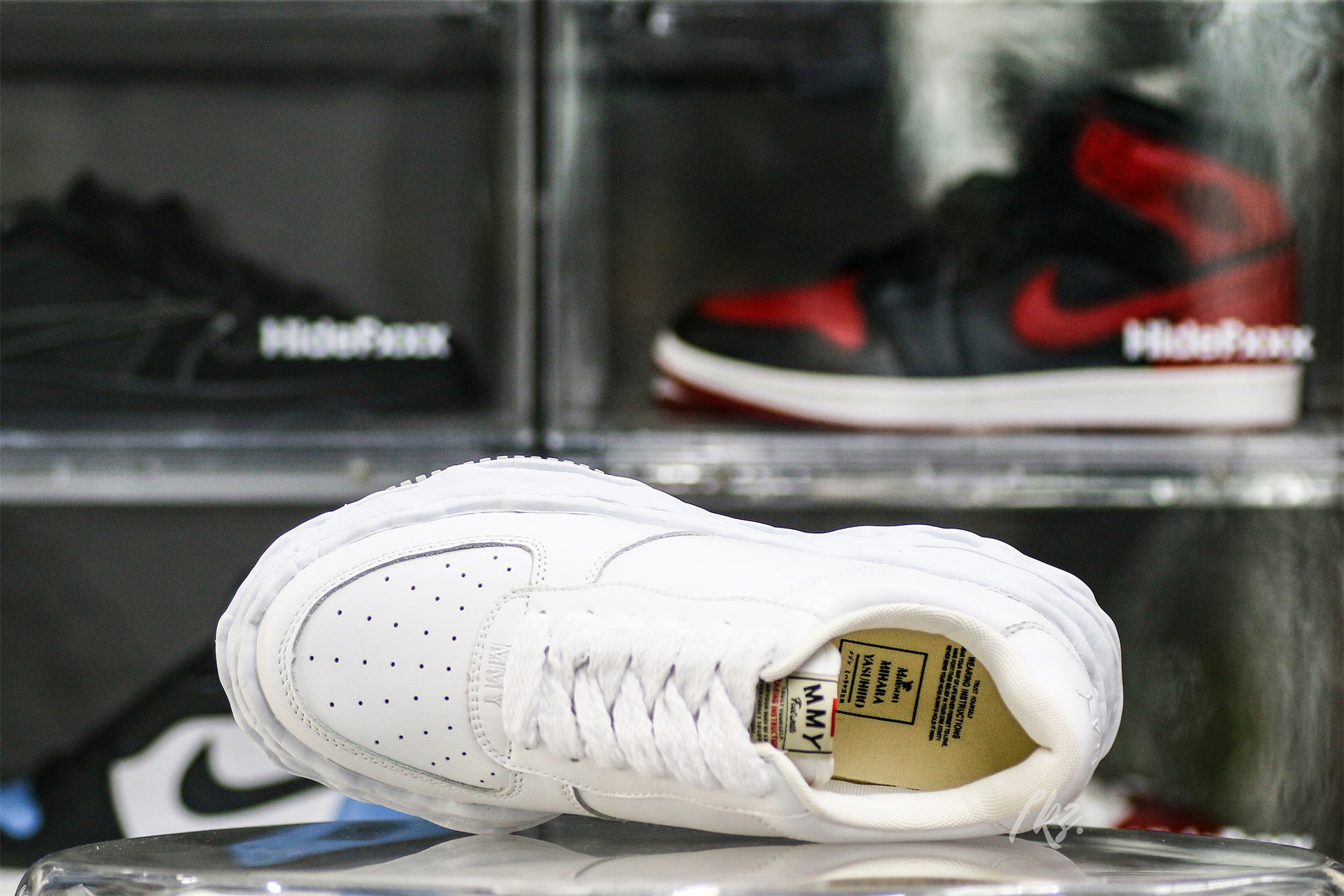 MaisOn Margiel@ Yasuhir0 perforated-detail low-top sneakers