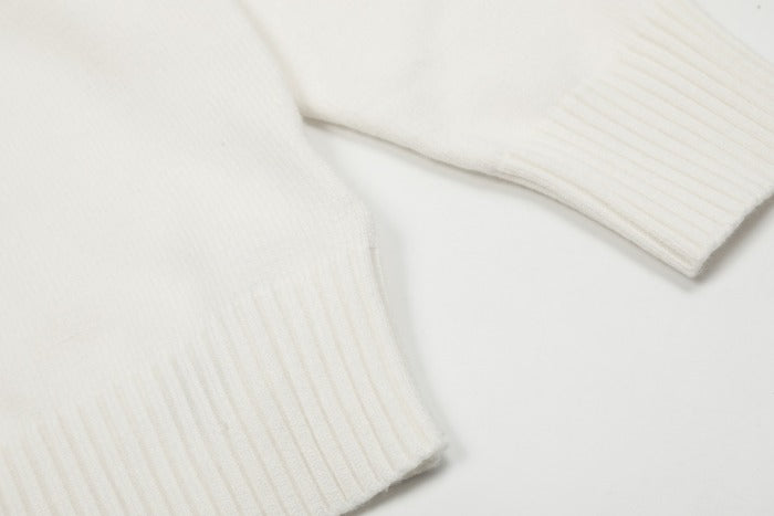 Am1 2024SS classic white jacquard big heart turtleneck sweater