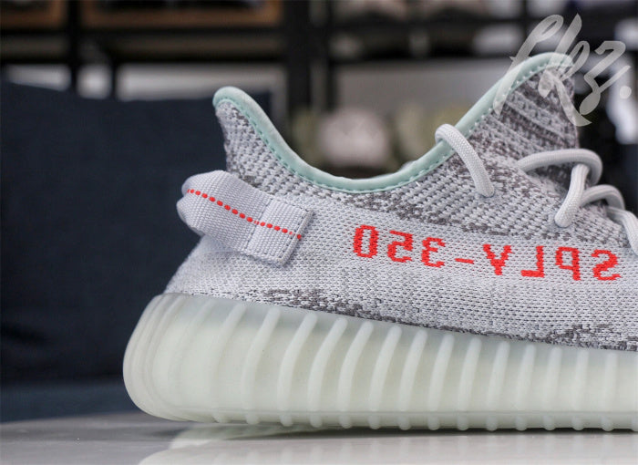 Yeezy 350 Boost V2 Blue Tint 2017 (LN5 A1)