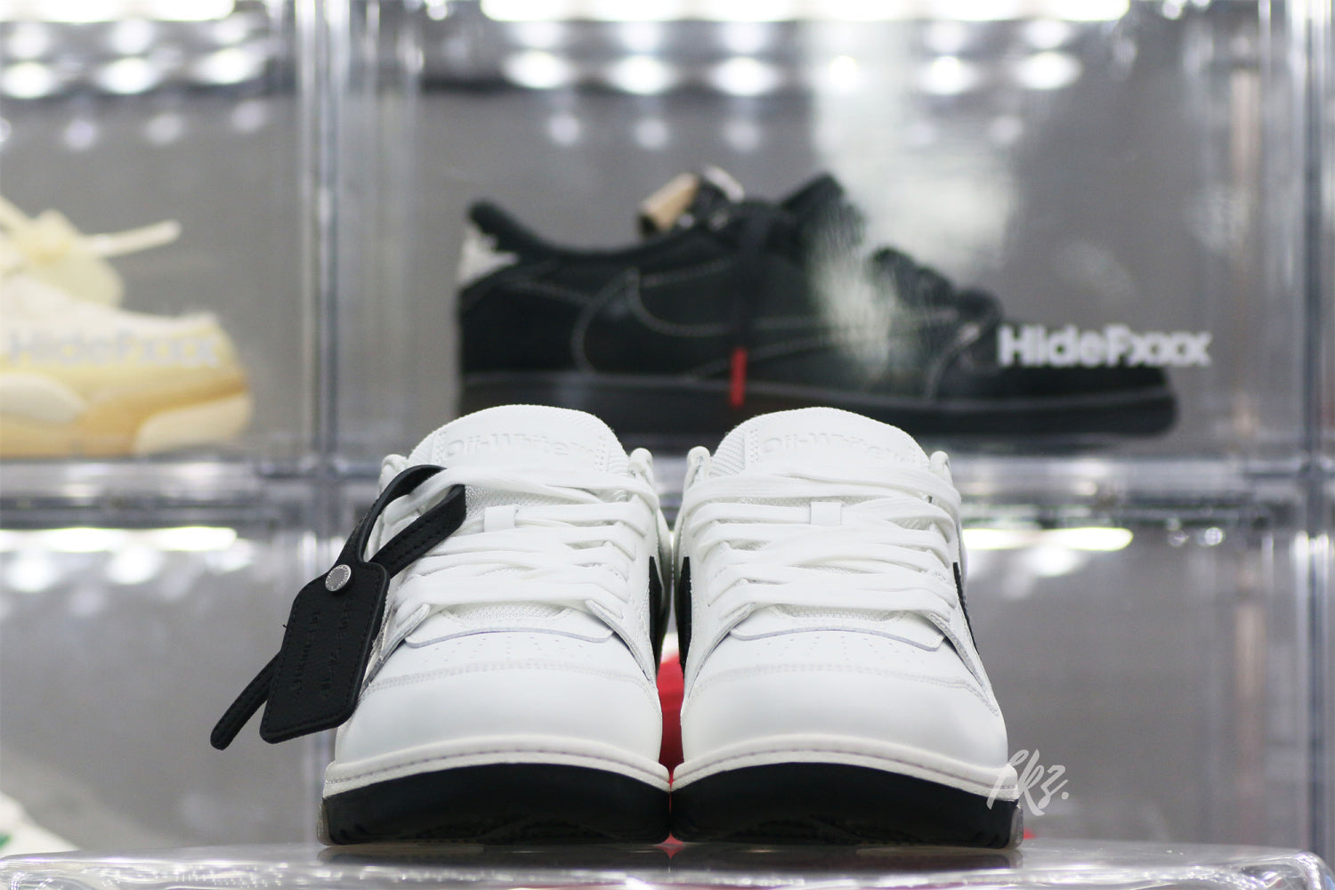 OFF-WHITE White & Black 'Out Of Office' Sneakers