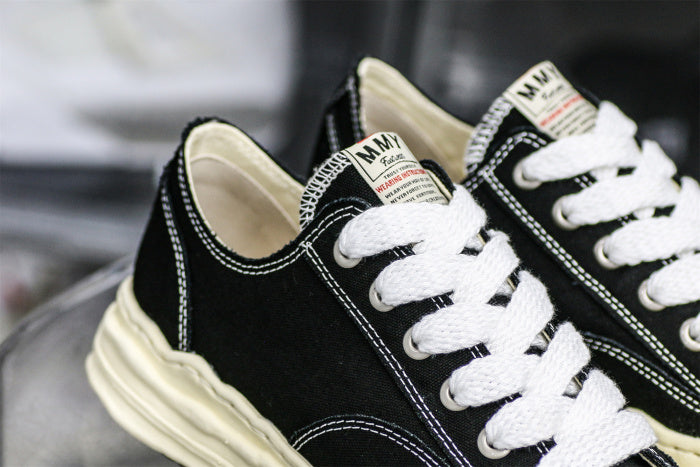 MaisOn Margiel@ Yasuhir0 lace-up low-top sneakers