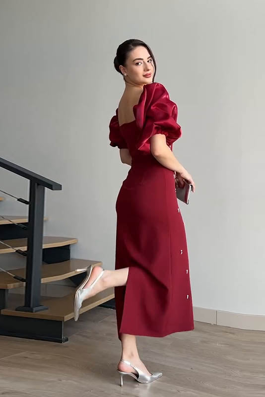 Echoes of the Past – Polka Dot Bodycon Dress