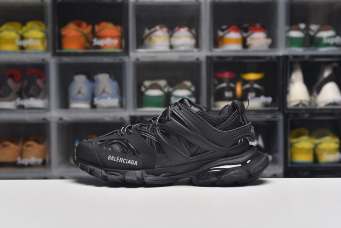 Balenciag* Tess S. Gomma Trek Sneaker