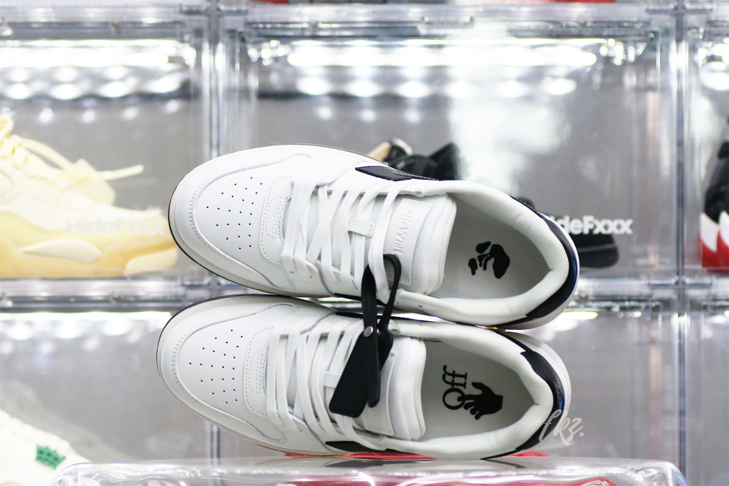 OFF-WHITE White & Black 'Out Of Office' Sneakers