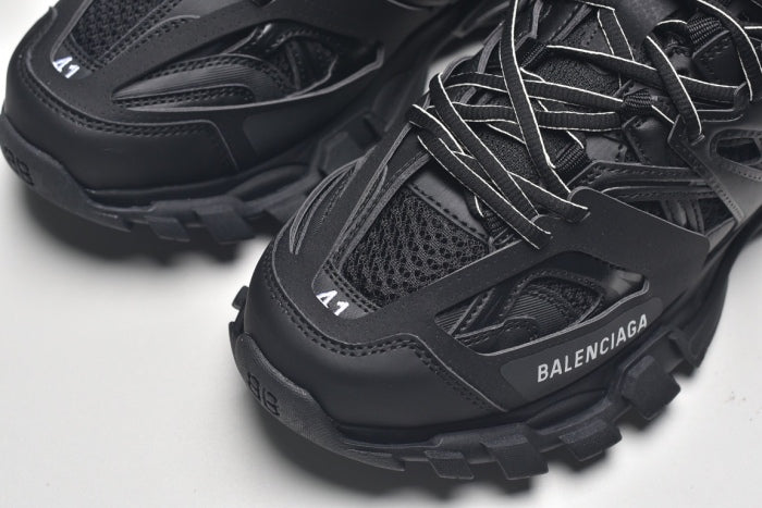 Balenciag* Tess S. Gomma Trek Sneaker