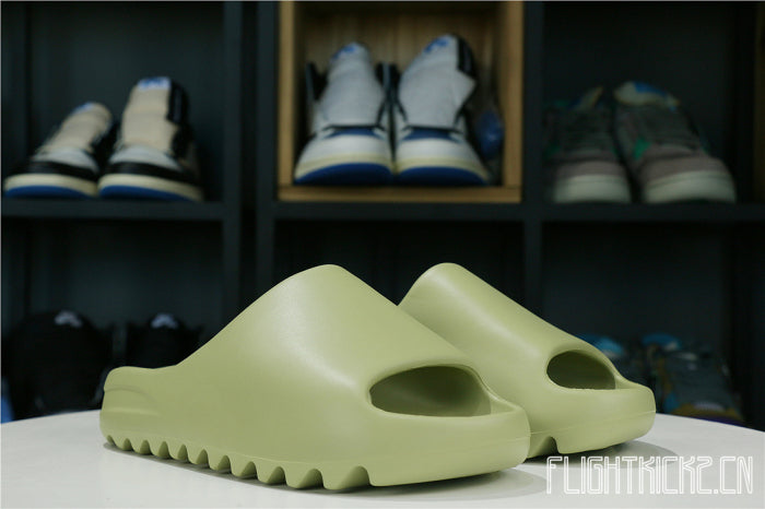 Kanye West Yeezy Slide Resin 2019(FX0494豆绿）(LN5 A1 Batch)