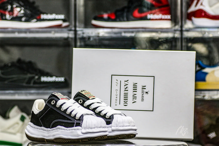MaisOn Margiel@ Yasuhir0 Blakey OG Sole Canvas Low Black No Logo sneakers