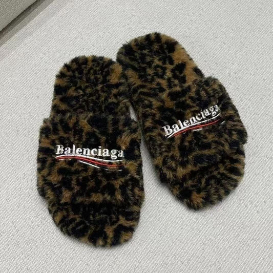 1:1 logo embroidery slide