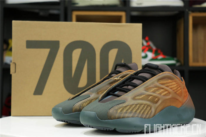 Yeezy 700 V3 Copper Fade