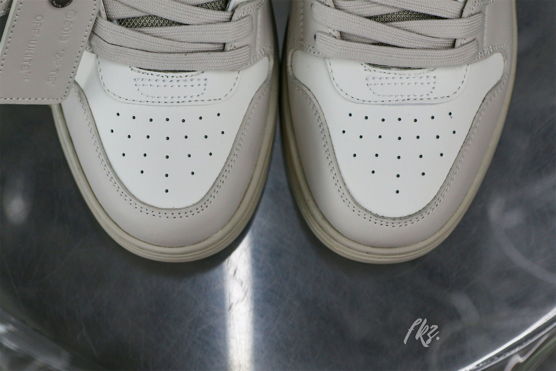 Off-White White & Beige 'Out Of Office' Sneakers
