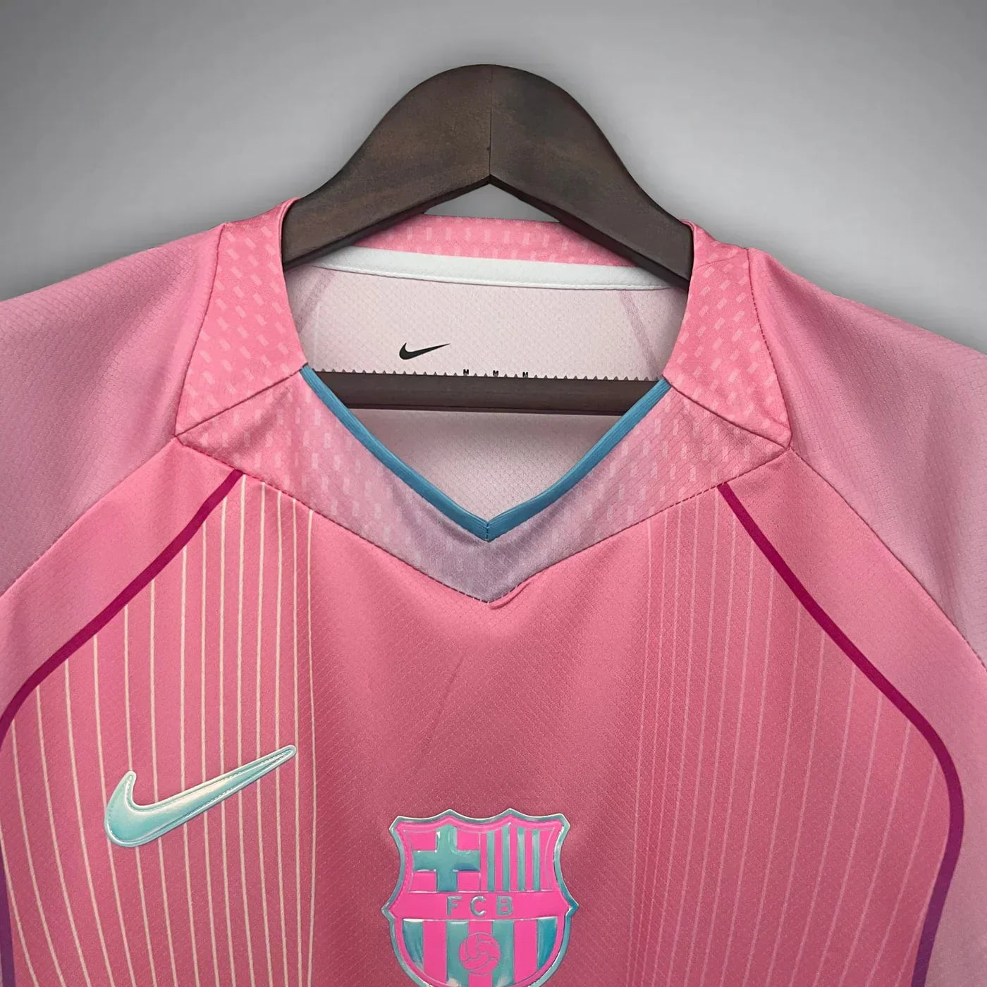 FC Barcelona "Aurora" Premium Kit