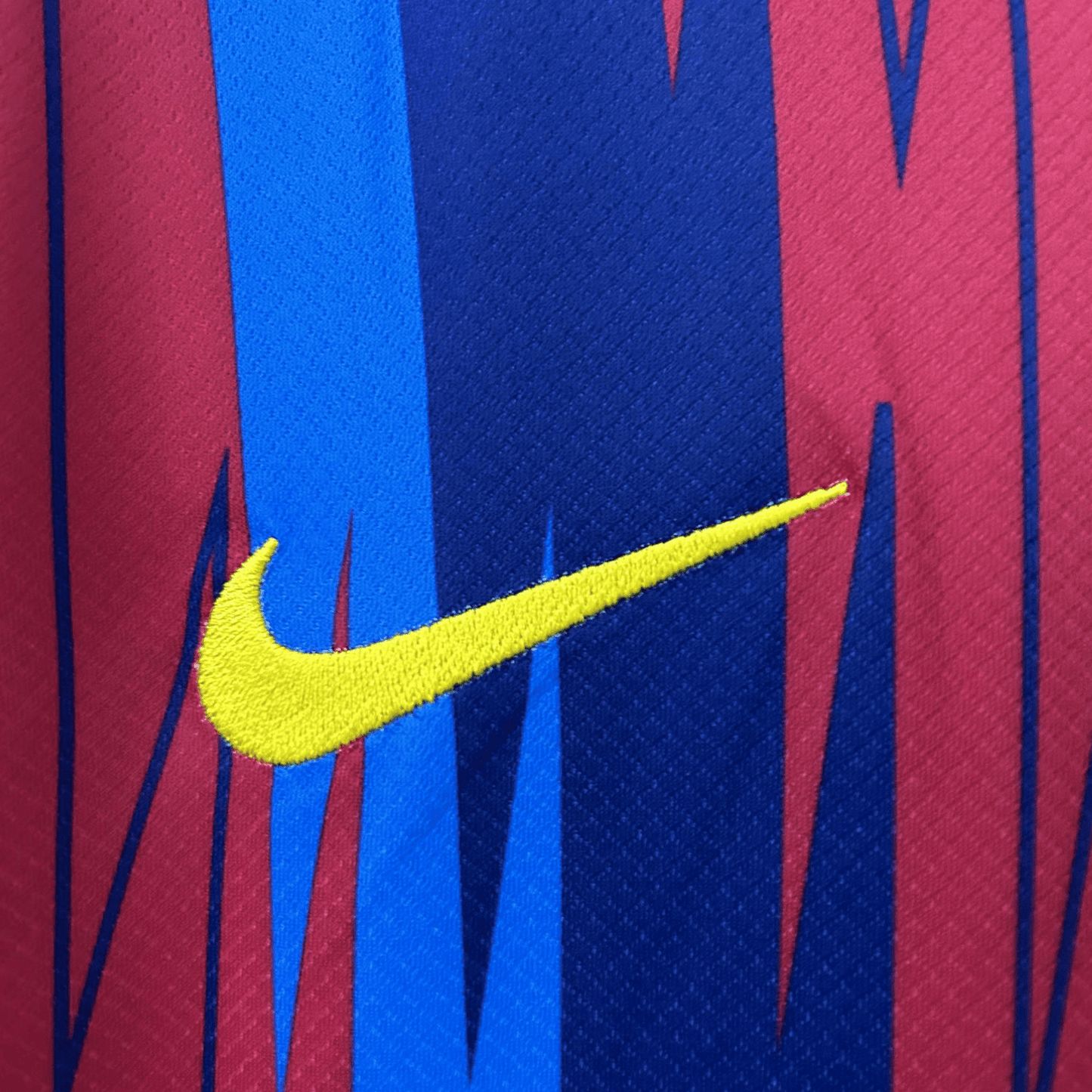FC Barcelona "Graffiti Glory" Kit