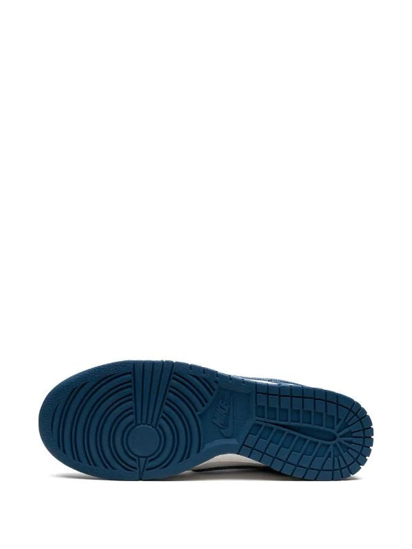 Nike Dunk Low Shashiko “industrial blue”