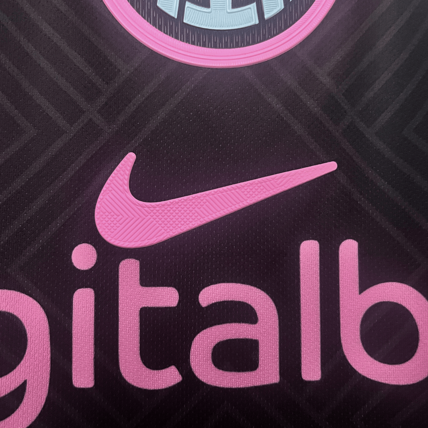 Inter Milan "Serpente Rosa" Premium Kit