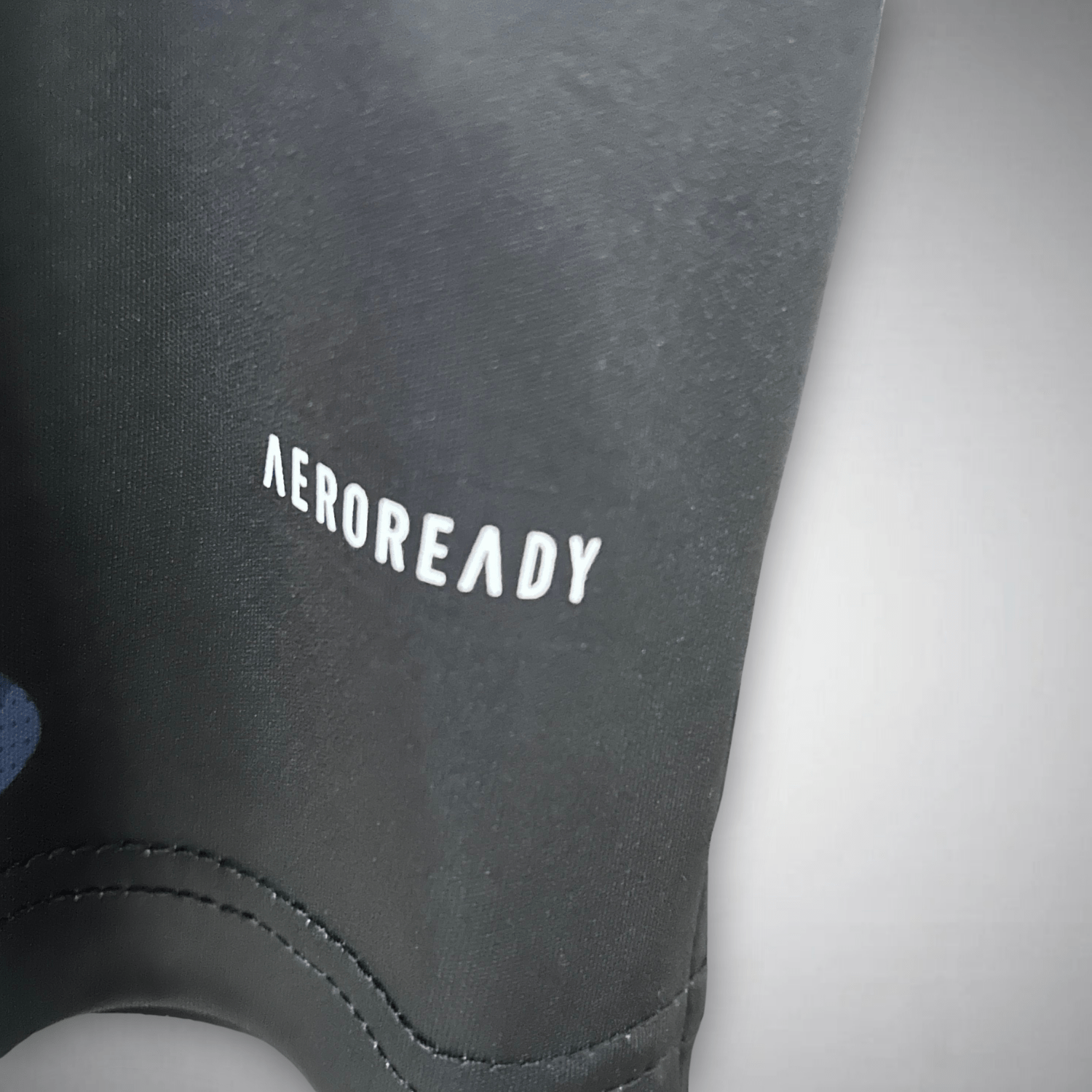 Manchester United "Devil's Puzzle" Premium Kit