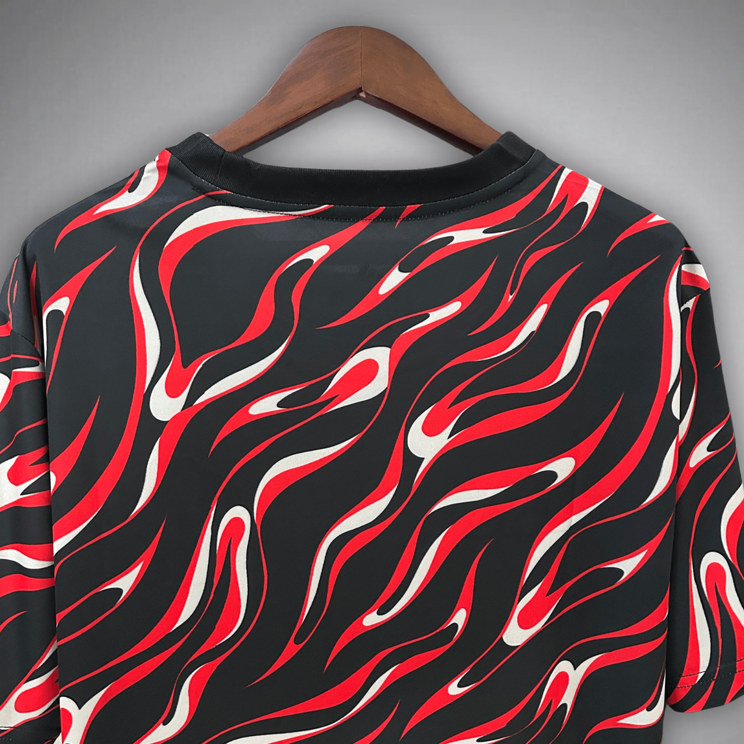 Manchester United "Lava Waves" Premium Kit