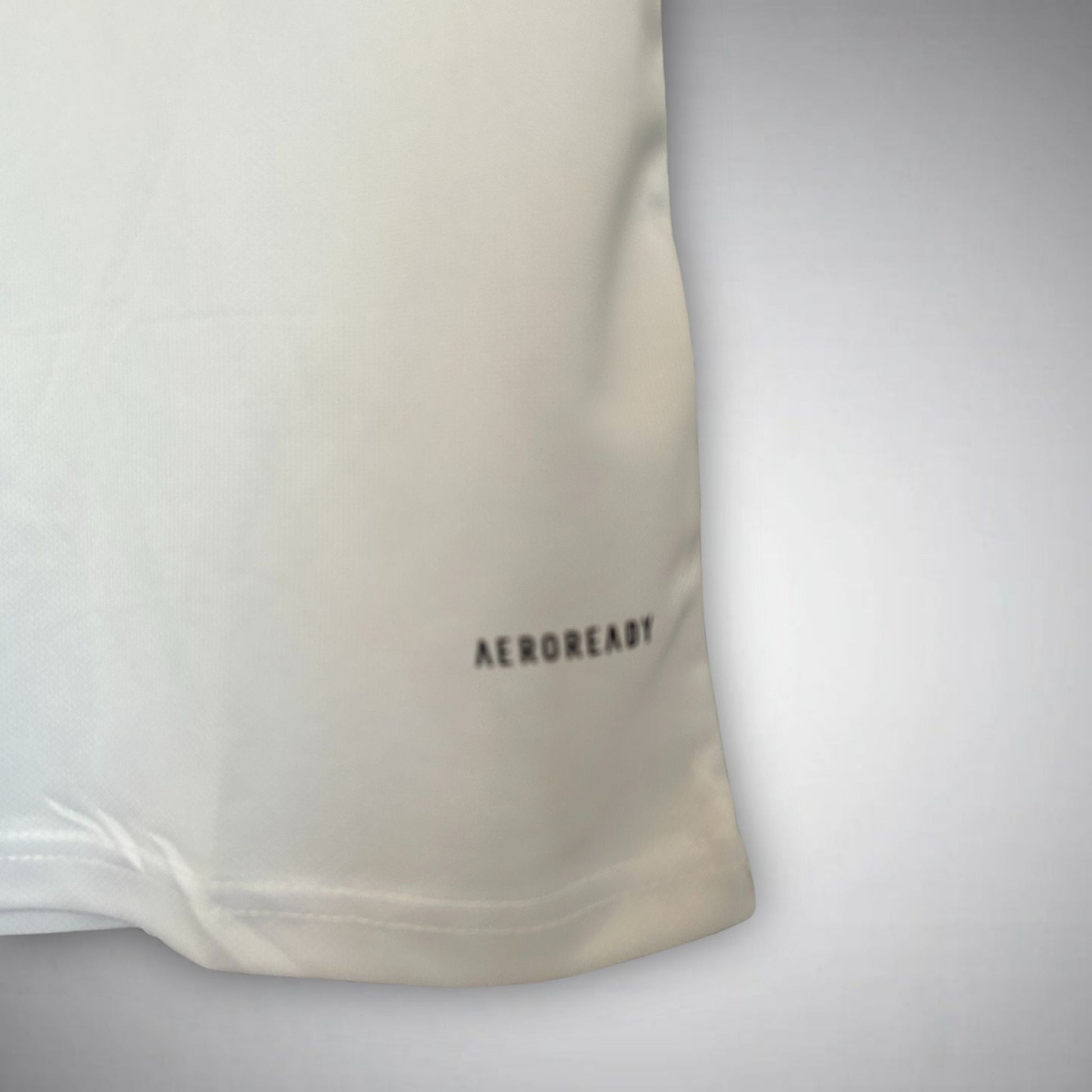 Manchester United "Old Trafford Bloom" Premium Kit