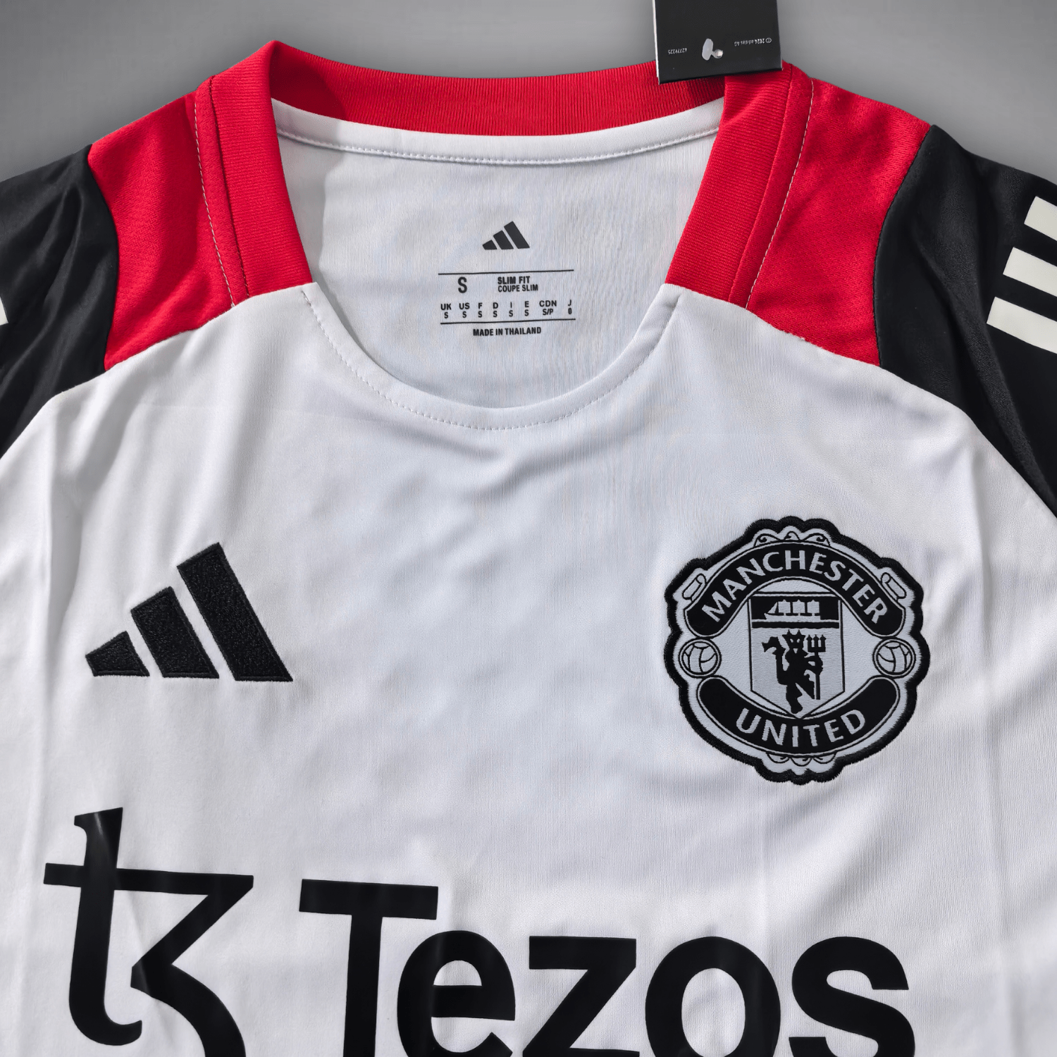 Manchester United "Tiro 24" Premium Kit