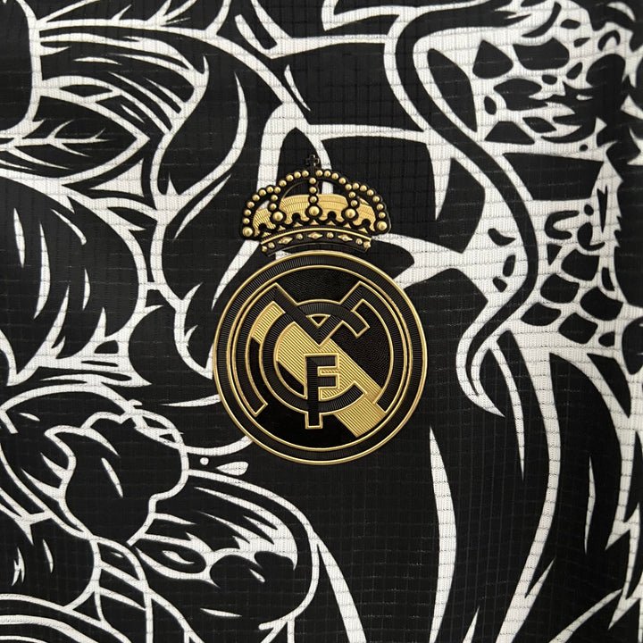 Real Madrid "Dragón Mítico" Premium Kit