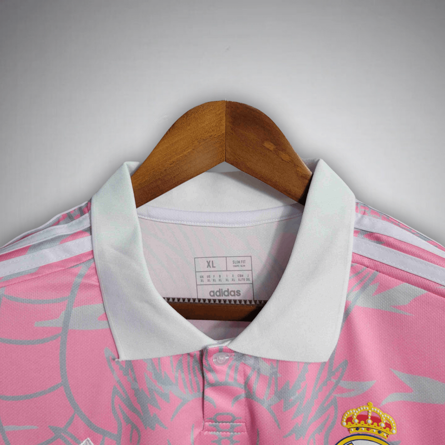 Real Madrid "Hello Kitty" Premium Kit