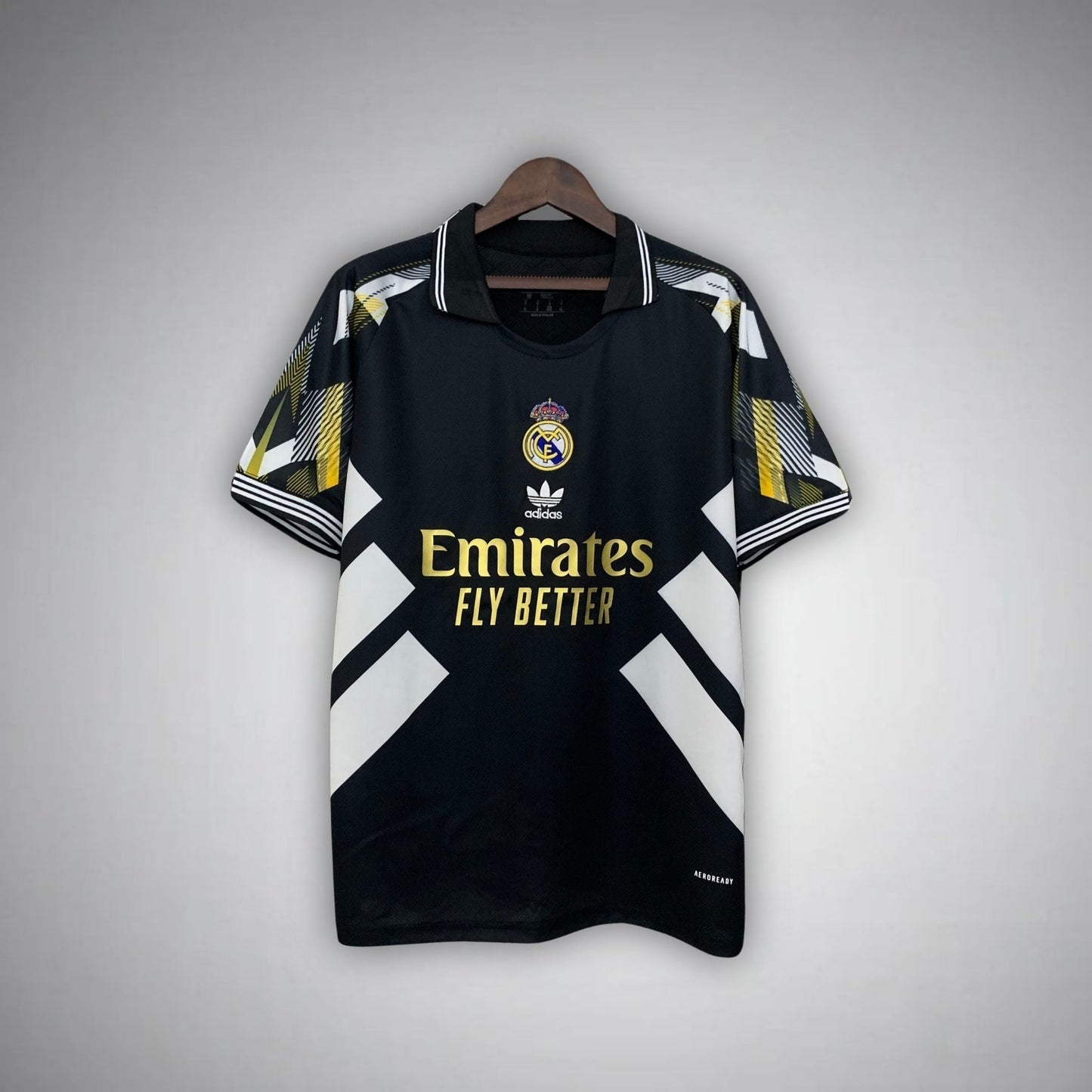Real Madrid "Nocturno" Premium Kit